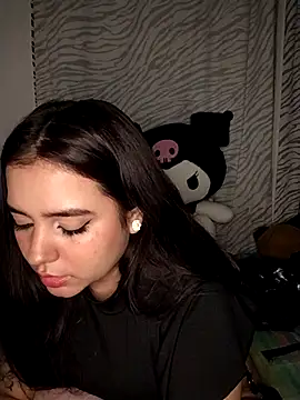 Snapshot of Ema_kraus chatting on March 20, 2025, 5:02 am Ema kraus online show from March 20, 2025, 5:02 am