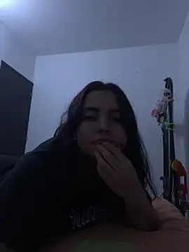 Snapshot of Ema_kraus chatting on March 3, 2026, 1:23 am Ema kraus online show from March 3, 2026, 1:23 am