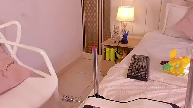 Snapshot of _dakota_a chatting on March 9, 2025, 6:43 pm dakota a online show from March 9, 2025, 6:43 pm