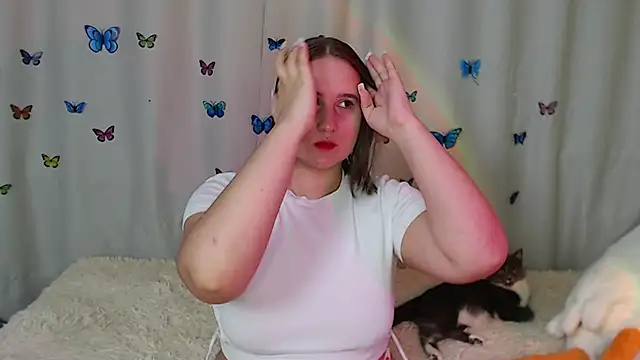 Snapshot of Phantommira chatting on February 7, 2025, 10:09 pm Phantommira online show from February 7, 2025, 10:09 pm