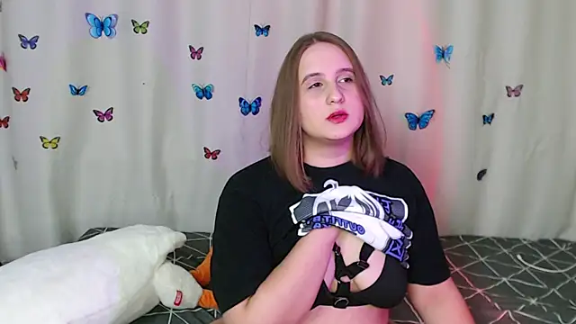 Snapshot of Phantommira chatting on February 25, 2025, 9:13 pm Phantommira online show from February 25, 2025, 9:13 pm