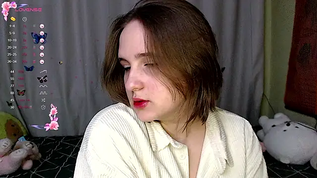 Snapshot of Phantommira chatting on March 23, 2026, 8:35 pm Phantommira online show from March 23, 2026, 8:35 pm