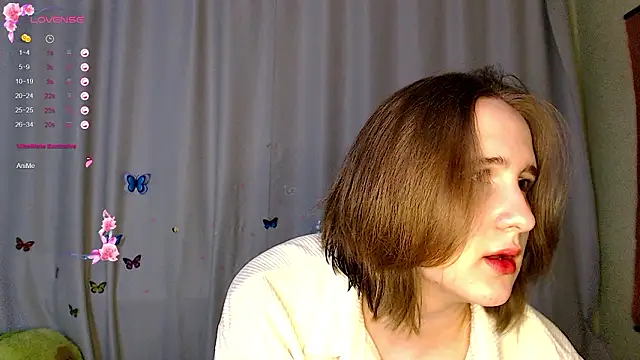 Snapshot of Phantommira chatting on March 29, 2026, 2:11 am Phantommira online show from March 29, 2026, 2:11 am