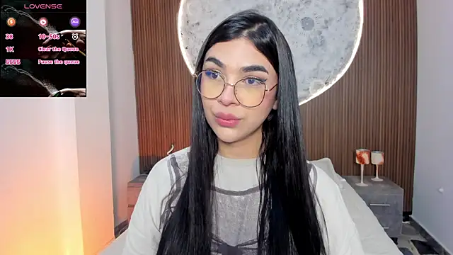 RoseCassie online show from April 14, 2026, 1:28 pm