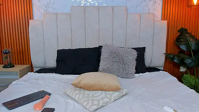 AinaraJimenez online show from March 21, 2025, 7:00 am