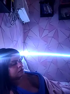 ppatriciarabello online show from April 15, 2026, 7:58 pm