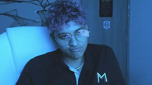 Dominick jones online show from October 10, 2025, 5:39 am