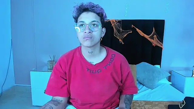 Dominick jones online show from October 16, 2025, 6:25 am