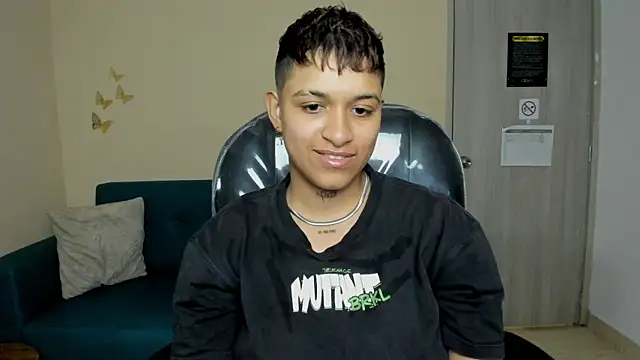 Dominick jones online show from November 5, 2025, 7:47 pm