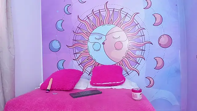 Mariana 16  online show from October 18, 2025, 2:40 pm