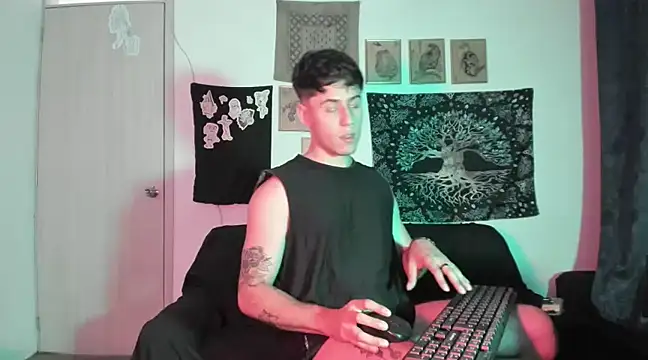 Antonello Vannucci online show from January 22, 2025, 9:21 pm