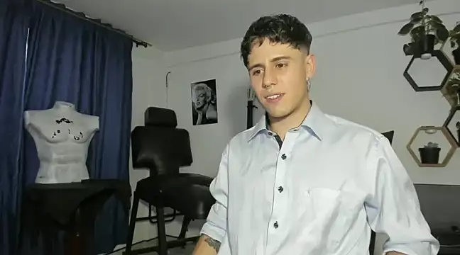 Antonello Vannucci online show from March 8, 2025, 11:18 pm