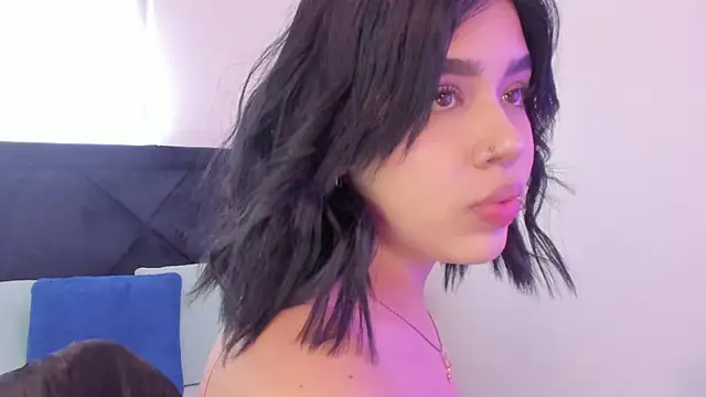 Lily Woodz online show from December 22, 2025, 7:11 pm