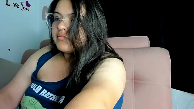 lizzie c online show from February 9, 2025, 4:14 am