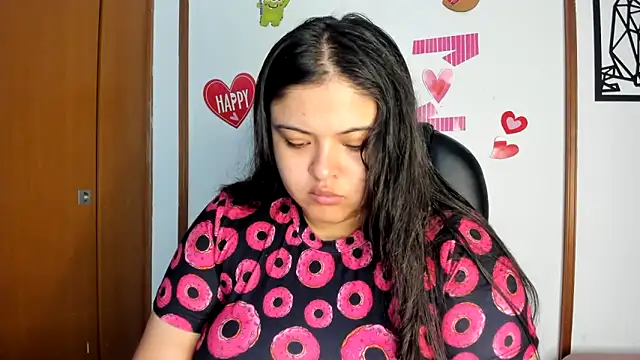 lizzie c online show from February 11, 2025, 2:35 pm