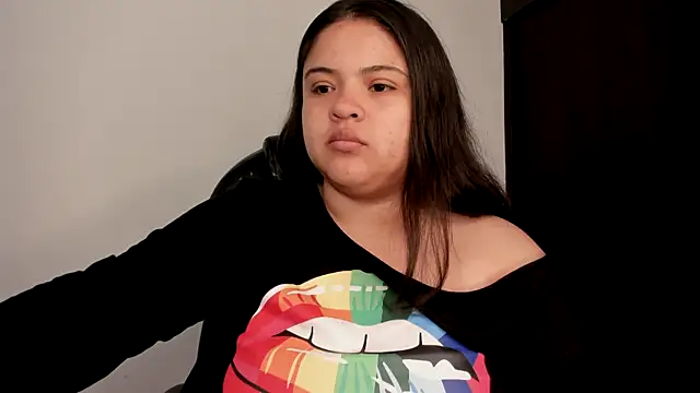 lizzie c online show from October 8, 2025, 7:55 pm