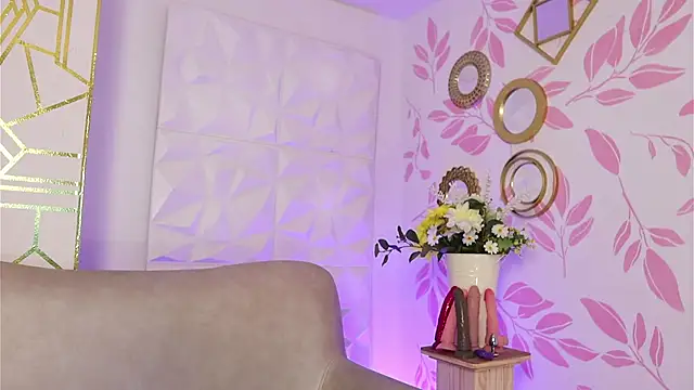 AnikaRomanoff online show from February 17, 2025, 6:15 pm