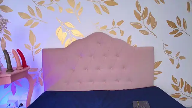 AnikaRomanoff online show from February 24, 2025, 3:20 pm