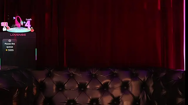 AnikaRomanoff online show from September 11, 2025, 3:50 am