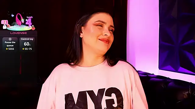 AnikaRomanoff online show from October 2, 2025, 3:46 am