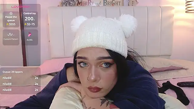 Snapshot of sukimoon chatting on December 20, 2024, 8:06 am sukimoon online show from December 20, 2024, 8:06 am