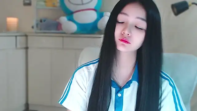 xiao-xiao-D online show from January 2, 2025, 12:03 pm