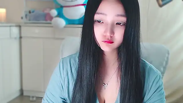 xiao-xiao-D online show from January 8, 2025, 12:37 pm