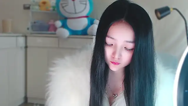 xiao-xiao-D online show from January 10, 2025, 12:15 pm