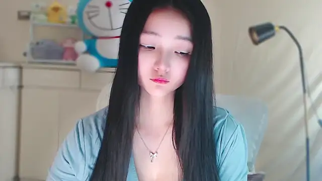 xiao-xiao-D online show from January 12, 2025, 8:36 am