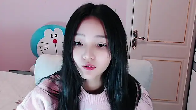 xiao-xiao-D online show from March 3, 2025, 8:49 am