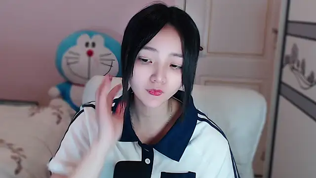 xiao-xiao-D online show from March 10, 2025, 12:37 pm