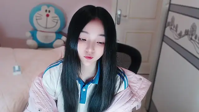 xiao-xiao-D online show from November 26, 2025, 8:37 am