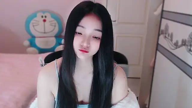 xiao-xiao-D online show from December 19, 2025, 3:24 am