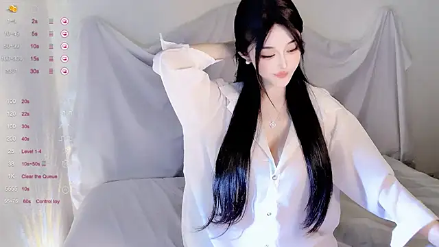 Snapshot of Irene--- chatting on February 28, 2026, 12:55 am Irene--- online show from February 28, 2026, 12:55 am