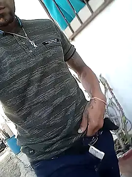 dulcedeseo13 online show from October 11, 2025, 3:21 pm