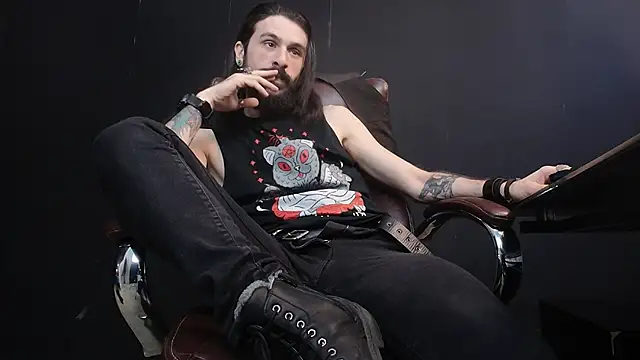 Snapshot of AxelColton chatting on February 13, 2025, 9:30 am AxelColton online show from February 13, 2025, 9:30 am