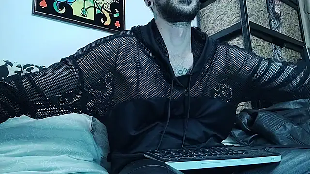 Snapshot of AxelColton chatting on October 3, 2025, 11:29 am AxelColton online show from October 3, 2025, 11:29 am