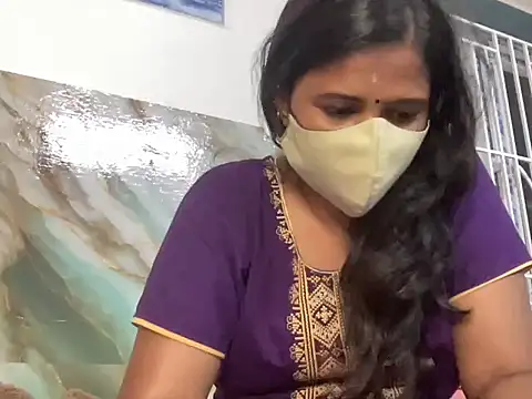 Tamil Sanjana  online show from October 21, 2025, 1:23 pm