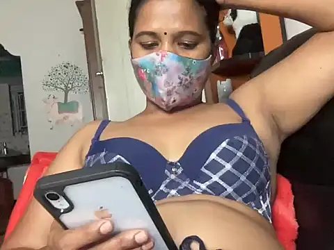 Tamil Sanjana  online show from November 2, 2025, 6:54 pm