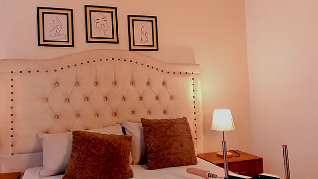 Snapshot of ashly__ms chatting on October 2, 2025, 6:59 pm ashly ms online show from October 2, 2025, 6:59 pm