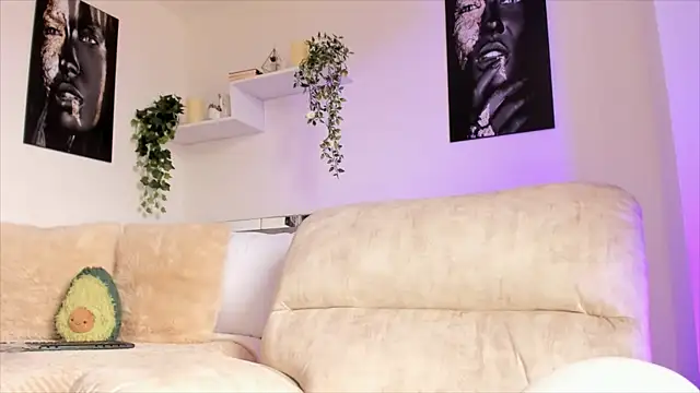 Alissonroses online show from January 24, 2025, 4:28 pm