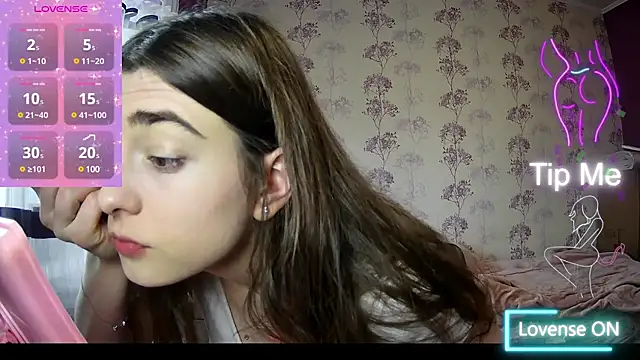 Snapshot of Sofiy_a chatting on February 5, 2025, 11:55 am Sofiy a online show from February 5, 2025, 11:55 am
