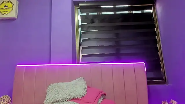 CintiaWalker online show from March 4, 2026, 12:55 pm