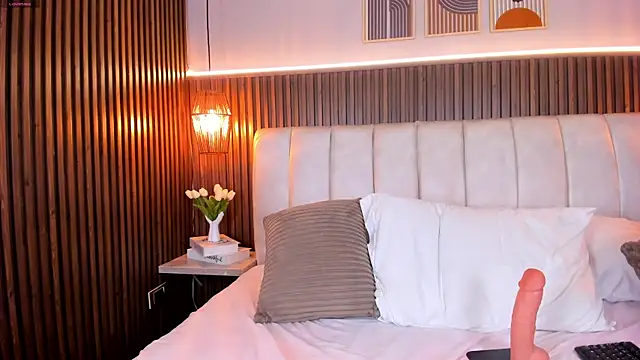 PerlaPreciosa online show from April 11, 2026, 7:45 am