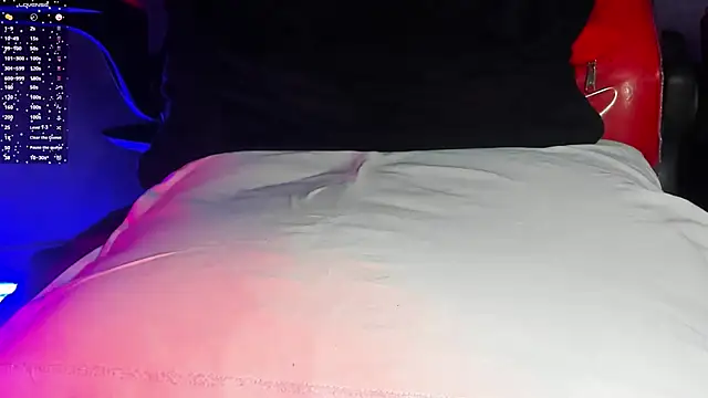 JhonyMiller  online show from September 28, 2025, 7:58 am