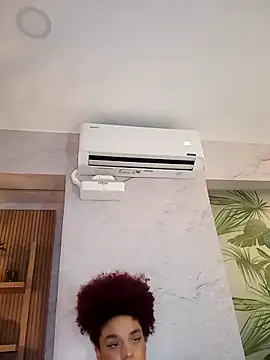 loladupont online show from April 1, 2026, 3:07 am