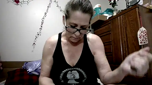 Keywest Kate online show from May 17, 2026, 11:45 pm