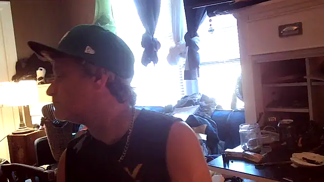 Snapshot of SilverandFox chatting on September 12, 2025, 8:53 pm SilverandFox online show from September 12, 2025, 8:53 pm