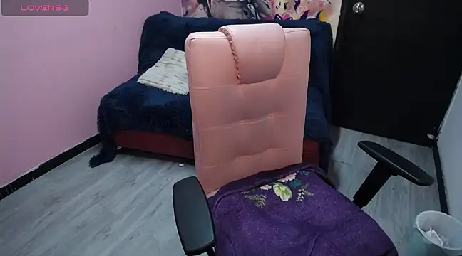 Snapshot of Scarllett_BDSM_ chatting on February 6, 2025, 10:48 am Scarllett BDSM online show from February 6, 2025, 10:48 am