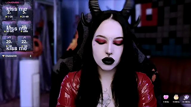 Snapshot of alexx_succubus chatting on October 25, 2025, 8:14 pm alexx succubus online show from October 25, 2025, 8:14 pm